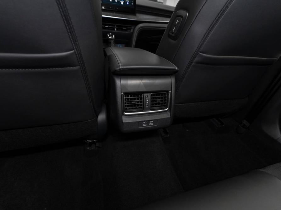 Toyota Camry IX (XV80) China Market Москва  - изображение 15