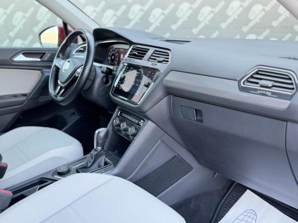Volkswagen Tiguan II с пробегом 2018 года, цена 2 560 000 рублей, 65000 км, внедорожник, Автокод Объявления