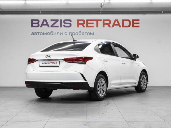Hyundai Solaris II Рестайлинг с пробегом 2021 года, цена 1 490 000 рублей, 63190 км, седан, Автокод Объявления