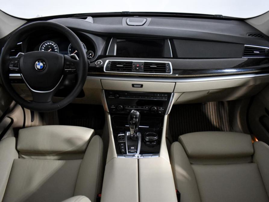 BMW 5 серии VI (F10/F11/F07) Рестайлинг Санкт-Петербург  - изображение 13