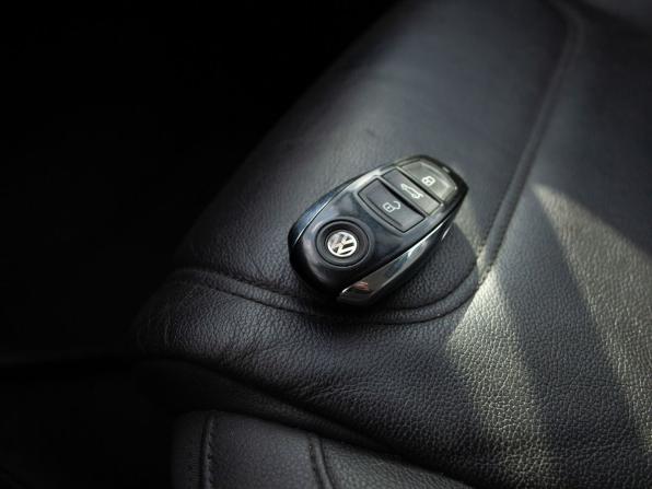 Volkswagen Touareg II с пробегом 2012 года, цена 2 295 000 рублей, 186562 км, внедорожник, Автокод Объявления