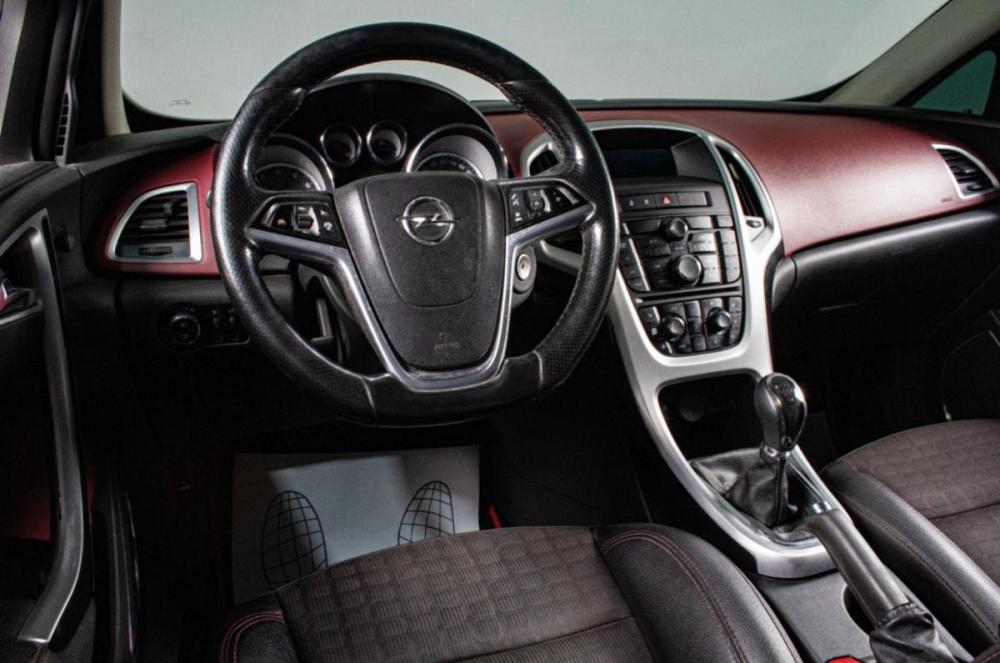 Opel Astra J Рестайлинг Сургут  - изображение 12