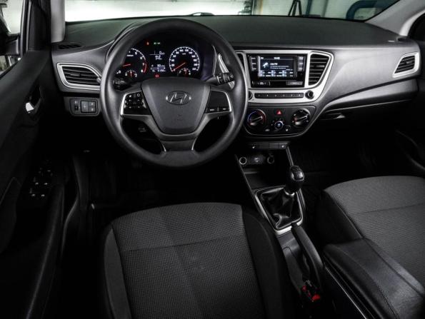 Hyundai Solaris II с пробегом 2019 года, цена 1 399 000 рублей, 101268 км, седан, Автокод Объявления
