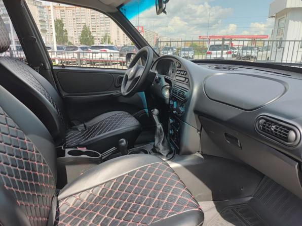 Chevrolet Niva I Рестайлинг с пробегом 2014 года, цена 640 000 рублей, 101988 км, внедорожник, Автокод Объявления