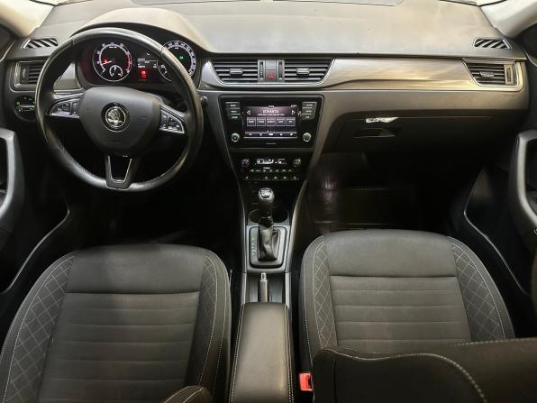 Skoda Rapid I Рестайлинг с пробегом 2018 года, цена 1 099 000 рублей, 185770 км, лифтбек, Автокод Объявления