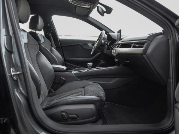Audi A4 V (B9) с пробегом 2018 года, цена 2 749 000 рублей, 164815 км, седан, Автокод Объявления