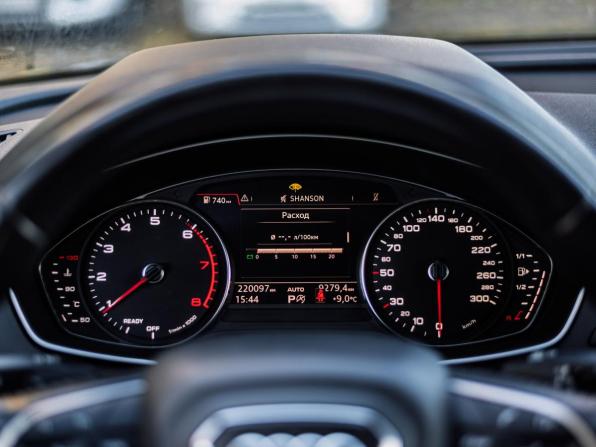 Audi Q5 II (FY) с пробегом 2018 года, цена 2 222 000 рублей, 220095 км, внедорожник, Автокод Объявления