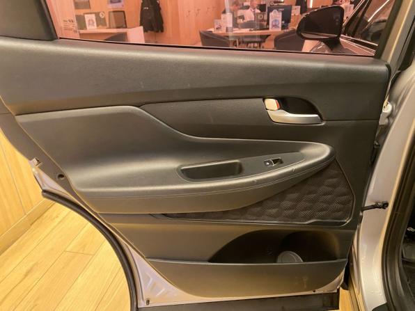 Hyundai Santa Fe IV с пробегом 2019 года, цена 2 398 000 рублей, 162000 км, внедорожник, Автокод Объявления