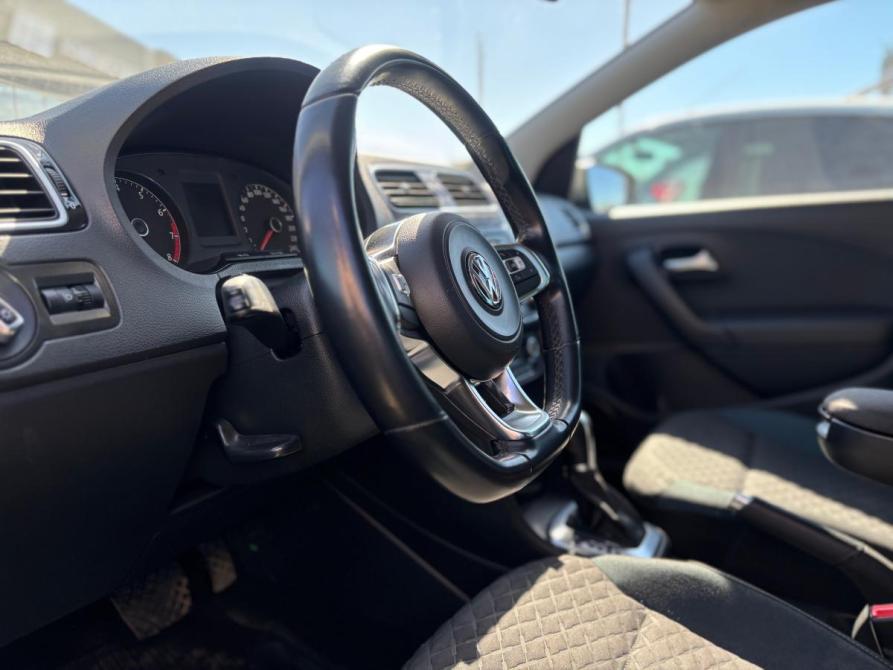Volkswagen Polo V Рестайлинг Набережные Челны  - изображение 12