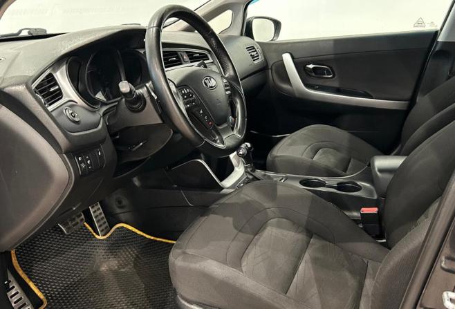 Kia Ceed II Рестайлинг с пробегом 2017 года, цена 1 199 000 рублей, 143951 км, универсал, Автокод Объявления