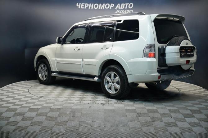 Mitsubishi Pajero IV Рестайлинг 1 с пробегом 2013 года, цена 1 899 000 рублей, 279000 км, внедорожник, Автокод Объявления