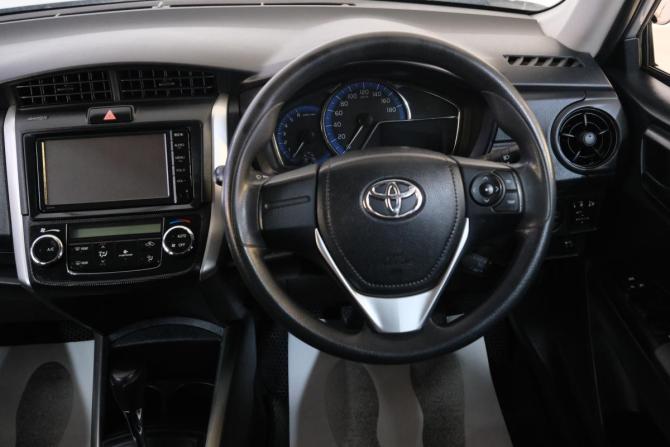 Toyota Corolla XI (E160 E170 E180) Рестайлинг 1 с пробегом 2015 года, цена 1 099 000 рублей, 154000 км, универсал, Автокод Объявления