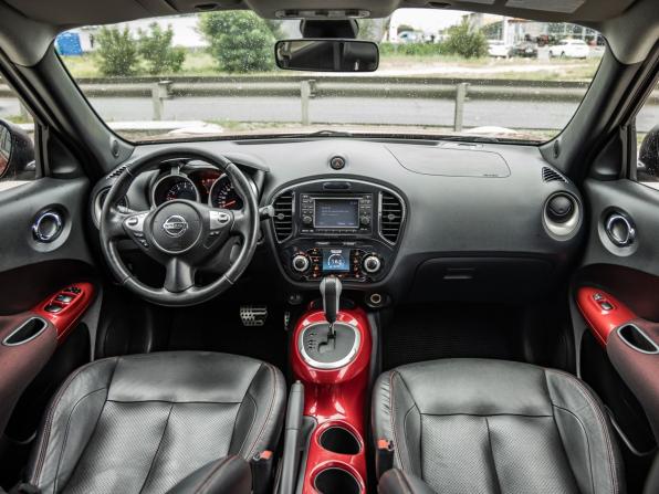 Nissan Juke I с пробегом 2012 года, цена 998 000 рублей, 181152 км, внедорожник, Автокод Объявления