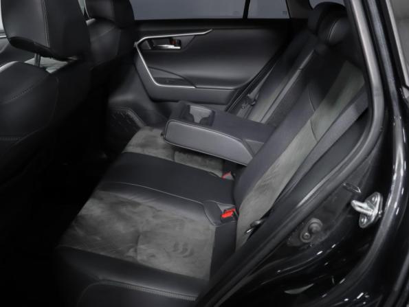 Toyota RAV4 V (XA50) с пробегом 2023 года, цена 3 799 999 рублей, 13001 км, внедорожник, Автокод Объявления
