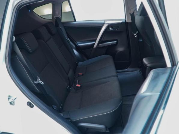 Toyota RAV4 IV (XA40) Рестайлинг с пробегом 2015 года, цена 2 257 077 рублей, 56002 км, внедорожник, Автокод Объявления