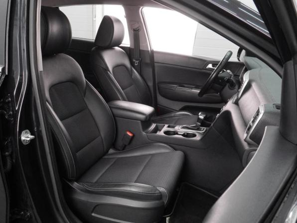 Kia Sportage IV Рестайлинг с пробегом 2019 года, цена 2 385 000 рублей, 137642 км, внедорожник, Автокод Объявления