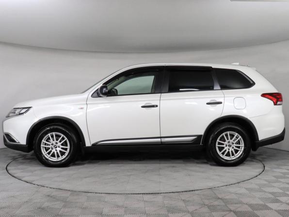 Mitsubishi Outlander III Рестайлинг 3 с пробегом 2020 года, цена 2 290 000 рублей, 32218 км, внедорожник, Автокод Объявления