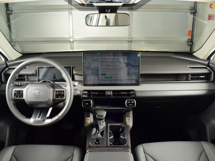 Toyota RAV4 VI (XA60) Кемерово  - изображение 13