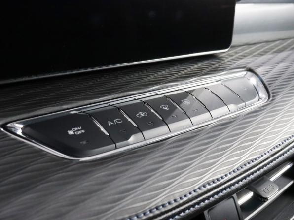 Haval Jolion I с пробегом 2023 года, цена 1 629 000 рублей, 92882 км, внедорожник, Автокод Объявления