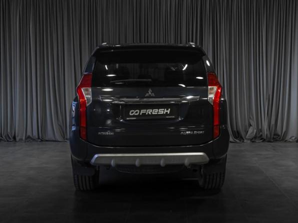 Mitsubishi Pajero Sport III с пробегом 2018 года, цена 3 299 000 рублей, 44434 км, внедорожник, Автокод Объявления
