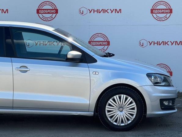 Volkswagen Polo V Рестайлинг с пробегом 2016 года, цена 969 000 рублей, 135777 км, седан, Автокод Объявления