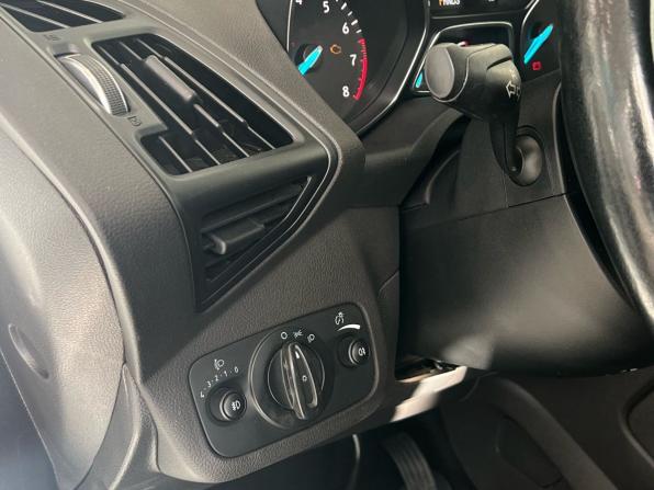 Ford Kuga II Рестайлинг с пробегом 2017 года, цена 1 540 000 рублей, 166000 км, внедорожник, Автокод Объявления