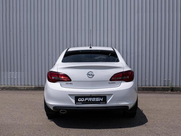 Opel Astra J Рестайлинг с пробегом 2014 года, цена 1 069 000 рублей, 101539 км, седан, Автокод Объявления