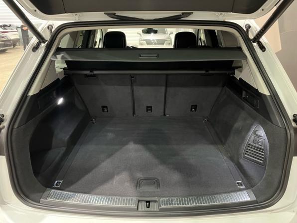 Volkswagen Touareg III с пробегом 2021 года, цена 6 050 000 рублей, 134546 км, внедорожник, Автокод Объявления
