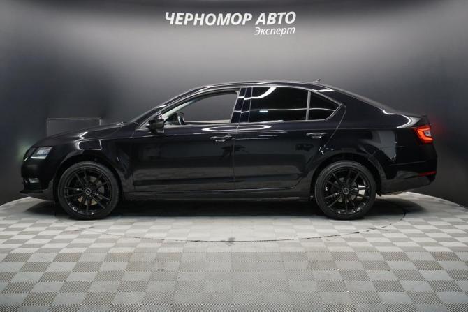 Skoda Octavia III (A7) Рестайлинг с пробегом 2017 года, цена 1 858 000 рублей, 242000 км, лифтбек, Автокод Объявления