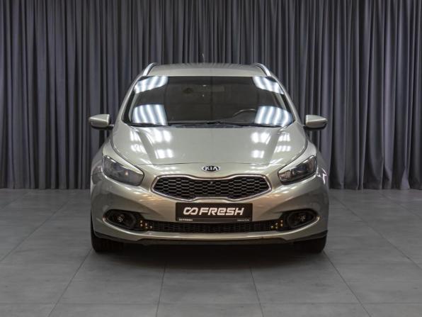 Kia Ceed II с пробегом 2015 года, цена 1 019 000 рублей, 133184 км, универсал, Автокод Объявления