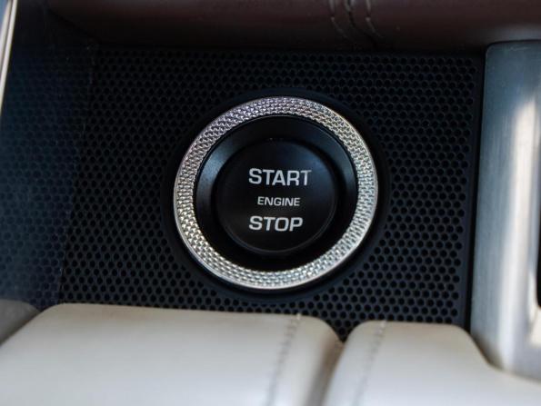 Land Rover Range Rover IV с пробегом 2015 года, цена 4 450 000 рублей, 165215 км, внедорожник, Автокод Объявления
