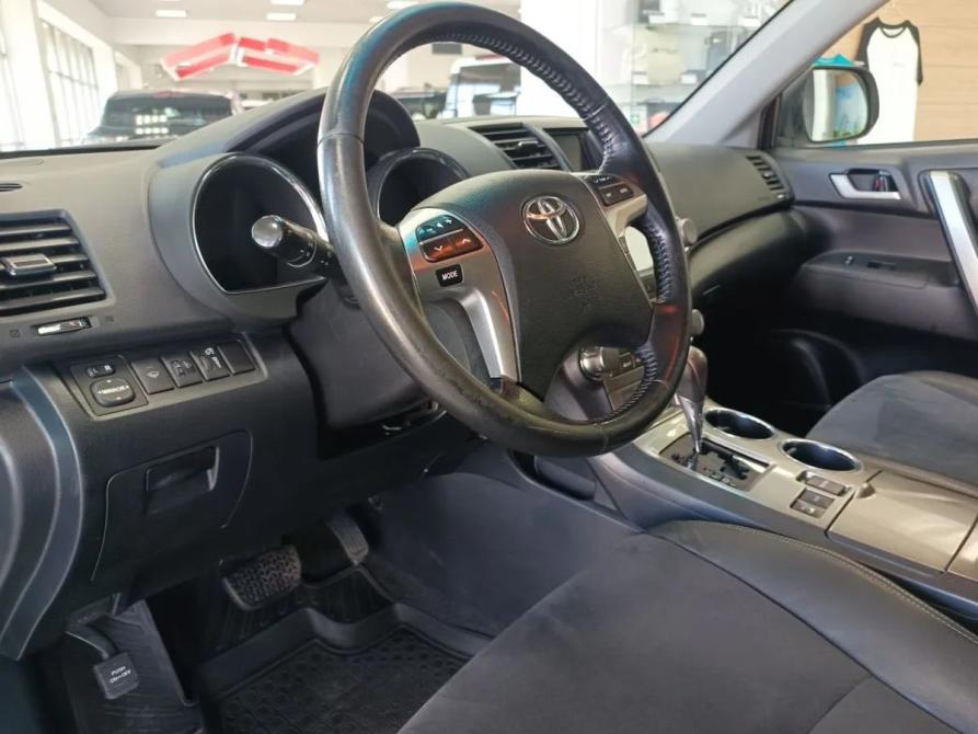 Toyota Highlander II (XU40) Рестайлинг Москва  - изображение 9