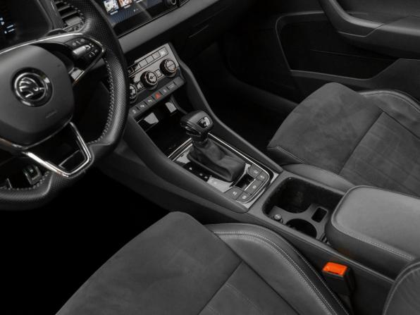 Skoda Karoq I с пробегом 2021 года, цена 2 890 000 рублей, 89421 км, внедорожник, Автокод Объявления