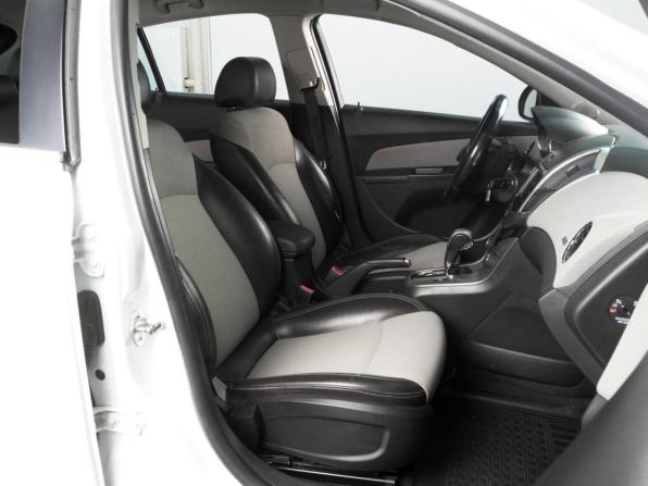 Chevrolet Cruze I Рестайлинг с пробегом 2013 года, цена 980 000 рублей, 95048 км, хэтчбек, Автокод Объявления