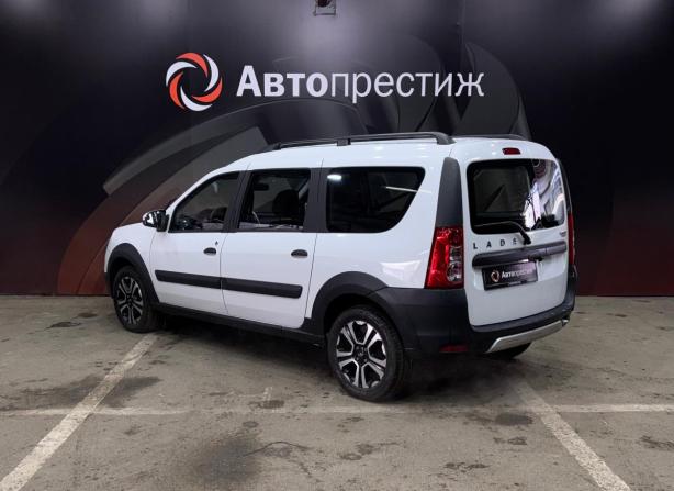 Lada (ВАЗ) Largus I Рестайлинг с пробегом 2024 года, цена 1 740 000 рублей, 12 км, универсал, Автокод Объявления