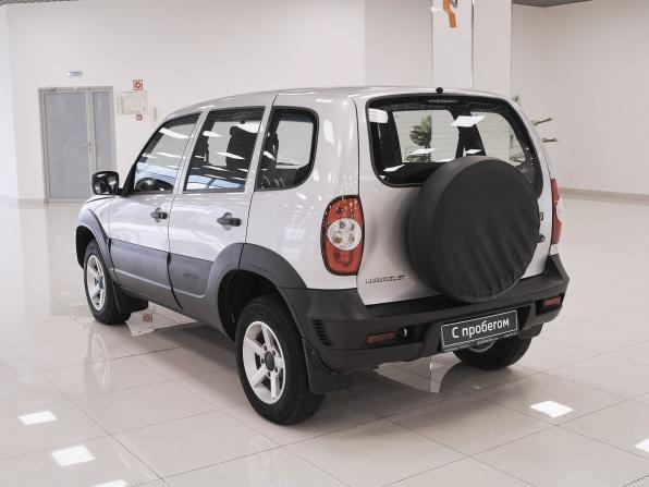 Chevrolet Niva I Рестайлинг с пробегом 2018 года, цена 750 000 рублей, 95339 км, внедорожник, Автокод Объявления