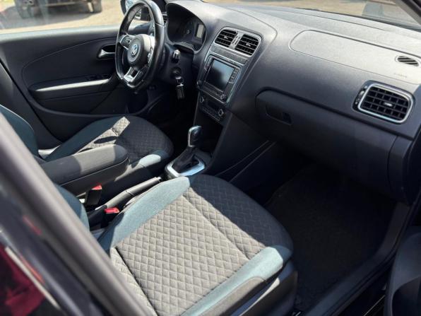 Volkswagen Polo V Рестайлинг с пробегом 2019 года, цена 1 475 000 рублей, 145650 км, седан, Автокод Объявления
