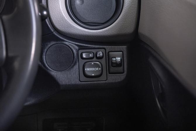 Toyota Vitz III (XP130) с пробегом 2013 года, цена 749 000 рублей, 130000 км, хэтчбек, Автокод Объявления