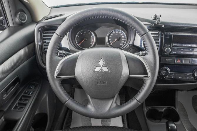 Mitsubishi Outlander III с пробегом 2013 года, цена 1 559 000 рублей, 200000 км, внедорожник, Автокод Объявления