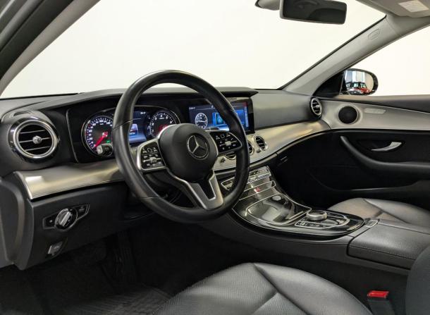 Mercedes-Benz E-Класс V (W213 S213 C238) с пробегом 2018 года, цена 2 850 000 рублей, 103700 км, седан, Автокод Объявления