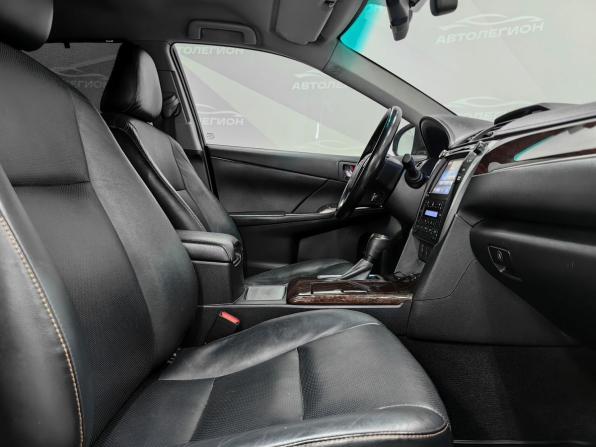 Toyota Camry VII (XV50) Рестайлинг 2 с пробегом 2017 года, цена 2 400 000 рублей, 250000 км, седан, Автокод Объявления