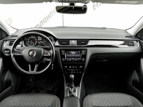 Skoda Rapid I Рестайлинг с пробегом 2018 года, цена 1 465 000 рублей, 86272 км, лифтбек, Автокод Объявления