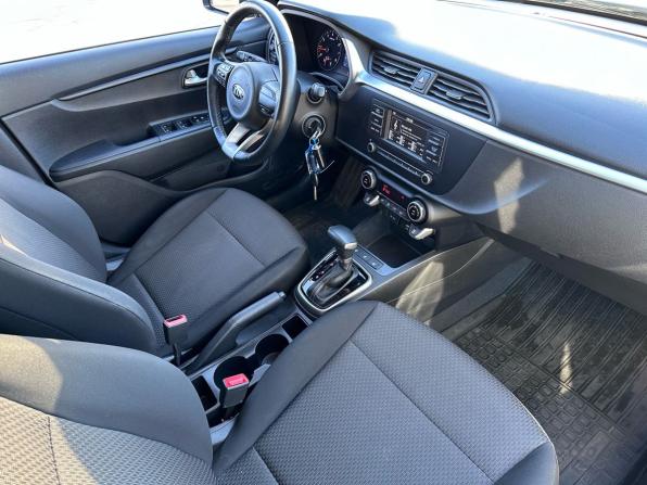 Kia Rio IV Рестайлинг с пробегом 2021 года, цена 1 879 000 рублей, 40000 км, хэтчбек, Автокод Объявления