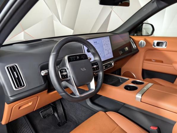 Li Auto (Lixiang) L7 I Рестайлинг с пробегом 2024 года, цена 6 350 000 рублей, 21847 км, внедорожник, Автокод Объявления