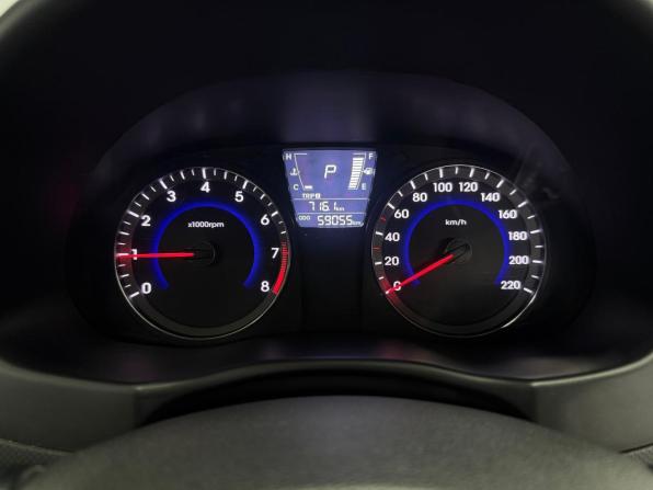 Hyundai Solaris I с пробегом 2013 года, цена 800 000 рублей, 56055 км, седан, Автокод Объявления