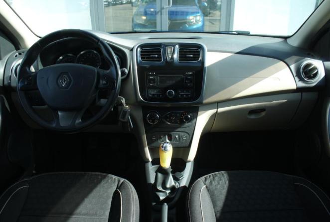 Renault Logan II с пробегом 2016 года, цена 670 000 рублей, 127132 км, седан, Автокод Объявления