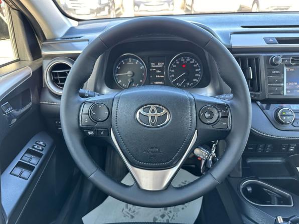 Toyota RAV4 IV (XA40) Рестайлинг с пробегом 2016 года, цена 2 476 000 рублей, 186988 км, внедорожник, Автокод Объявления