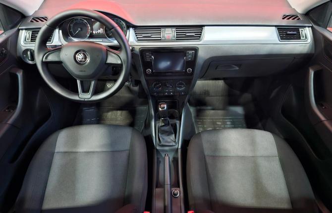 Skoda Rapid I Рестайлинг с пробегом 2019 года, цена 1 279 000 рублей, 99394 км, лифтбек, Автокод Объявления