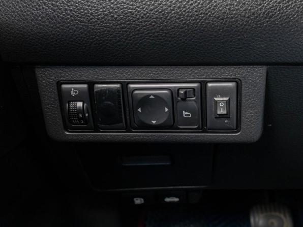 Nissan Tiida I Рестайлинг с пробегом 2013 года, цена 830 000 рублей, 194692 км, седан, Автокод Объявления