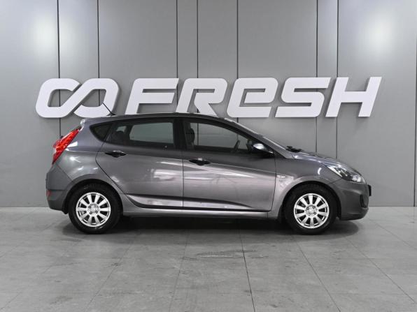 Hyundai Solaris I с пробегом 2011 года, цена 995 000 рублей, 96779 км, хэтчбек, Автокод Объявления
